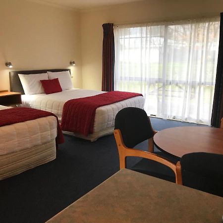 The Peaks Motor Inn Ohakune Bagian luar foto