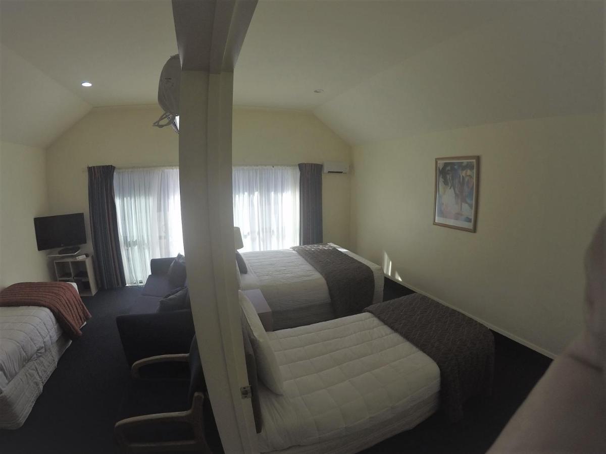 The Peaks Motor Inn Ohakune Bagian luar foto