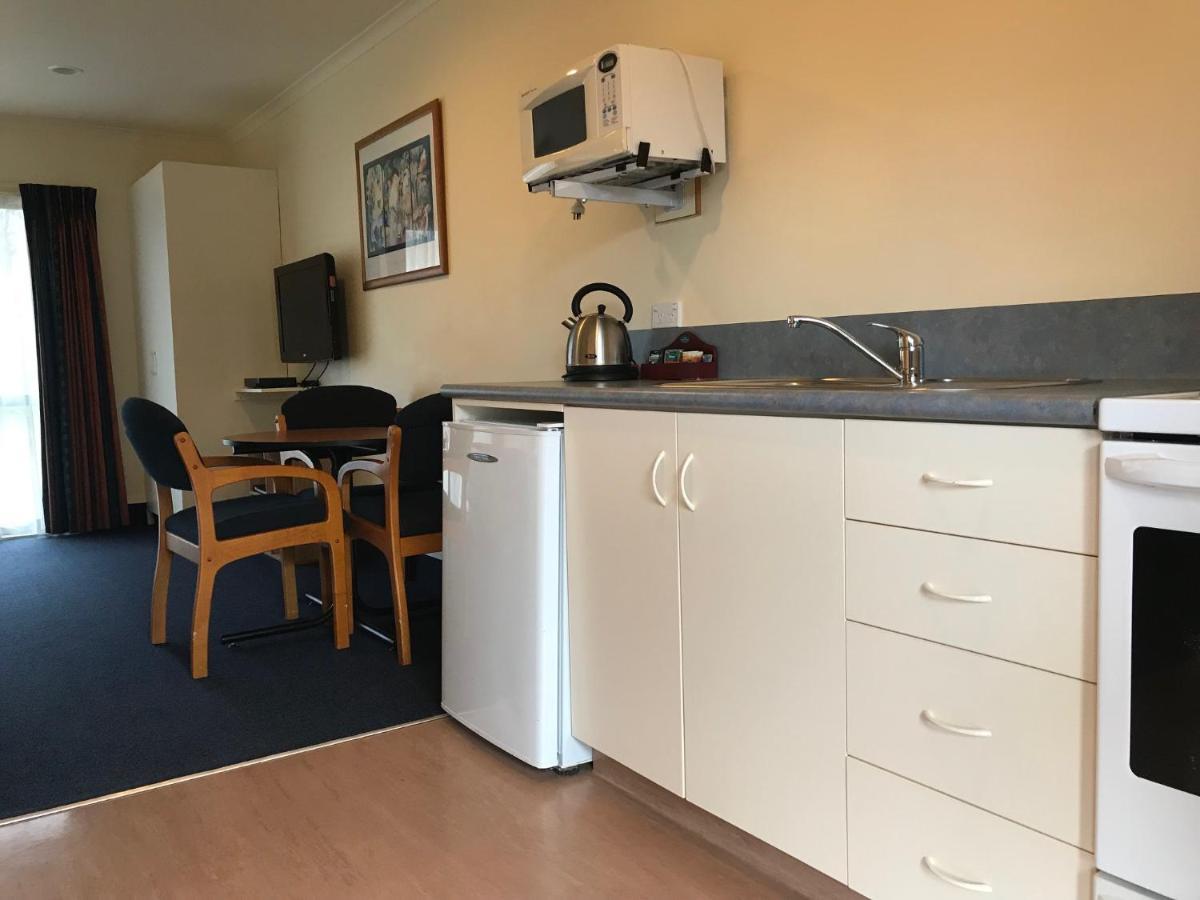 The Peaks Motor Inn Ohakune Bagian luar foto