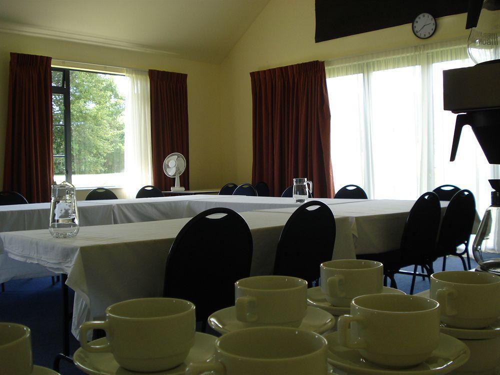 The Peaks Motor Inn Ohakune Bagian luar foto
