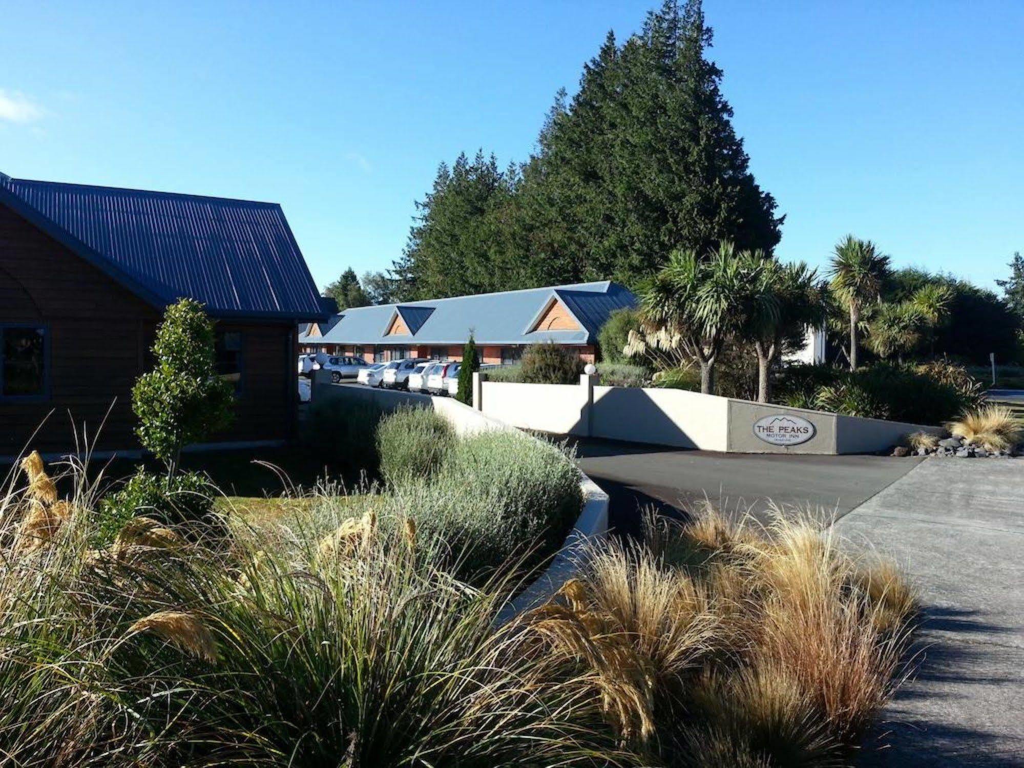 The Peaks Motor Inn Ohakune Bagian luar foto