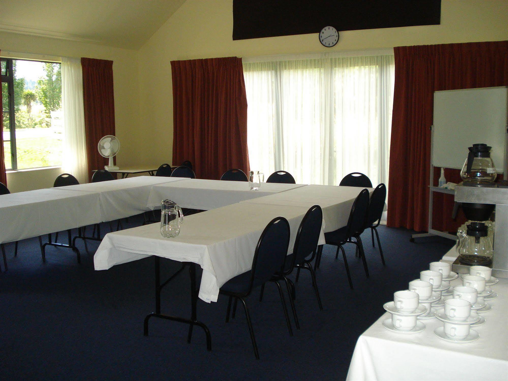 The Peaks Motor Inn Ohakune Bagian luar foto