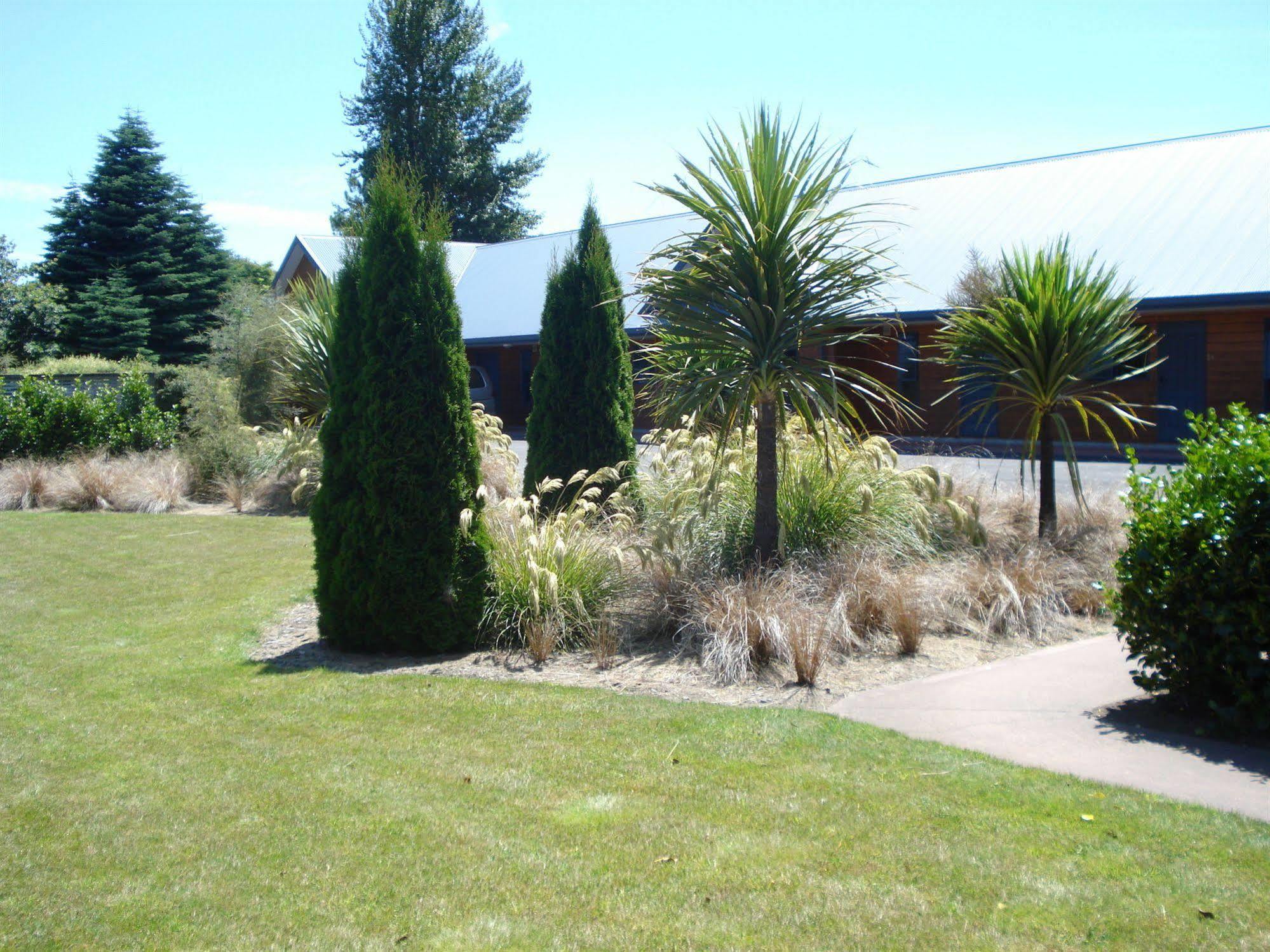 The Peaks Motor Inn Ohakune Bagian luar foto